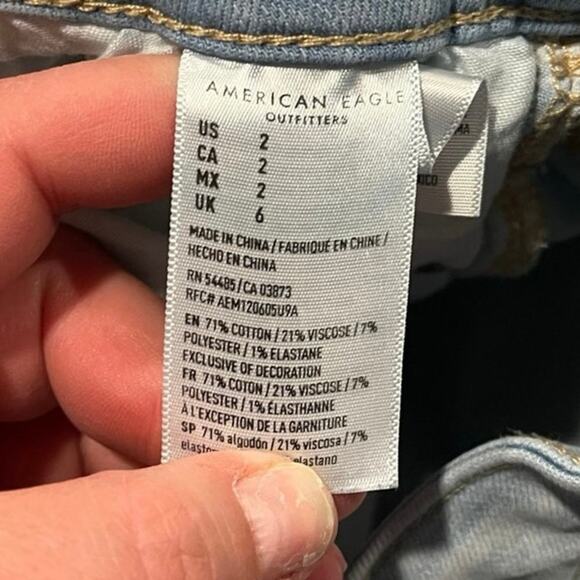 American Eagle High Rise Shortie Shorts Next Level Stretch Light Wash Blue Sz 2 - Picture 8 of 8
